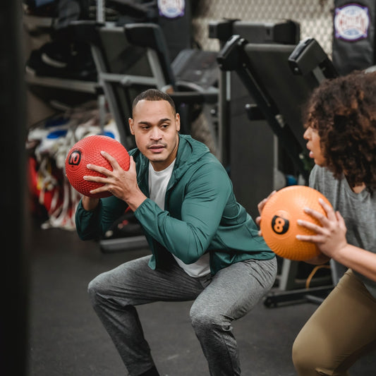 how to do squats with weight ball
