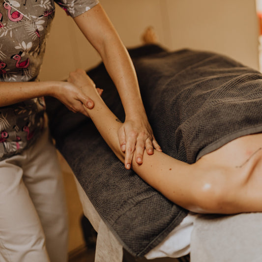 how to give a relaxing arm massage