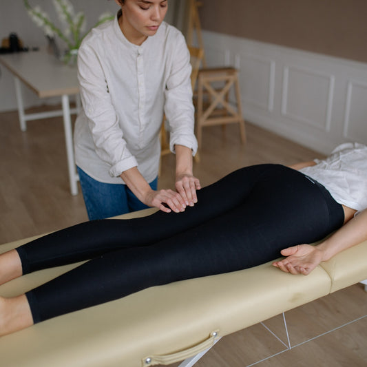 how to massage tight hamstring muscle